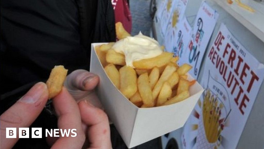 Belgians urged to eat more chips in lockdown thumbnail