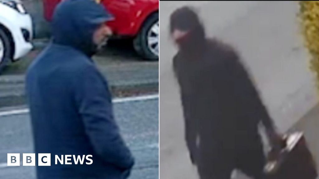 Police appeal over Dewsbury £10k house burglary suspects - BBC News