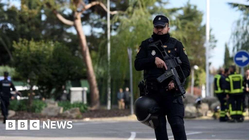 Spain letter bombs: Spanish PM targeted amid spate of explosive packages