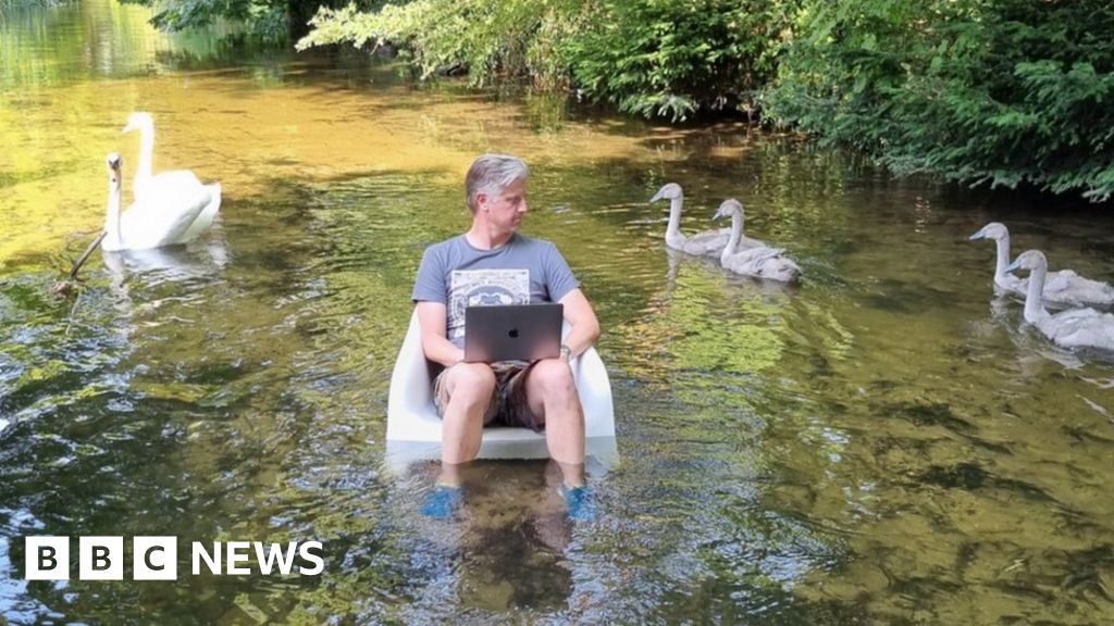 UK heatwave: From giving birth to working in a sewer