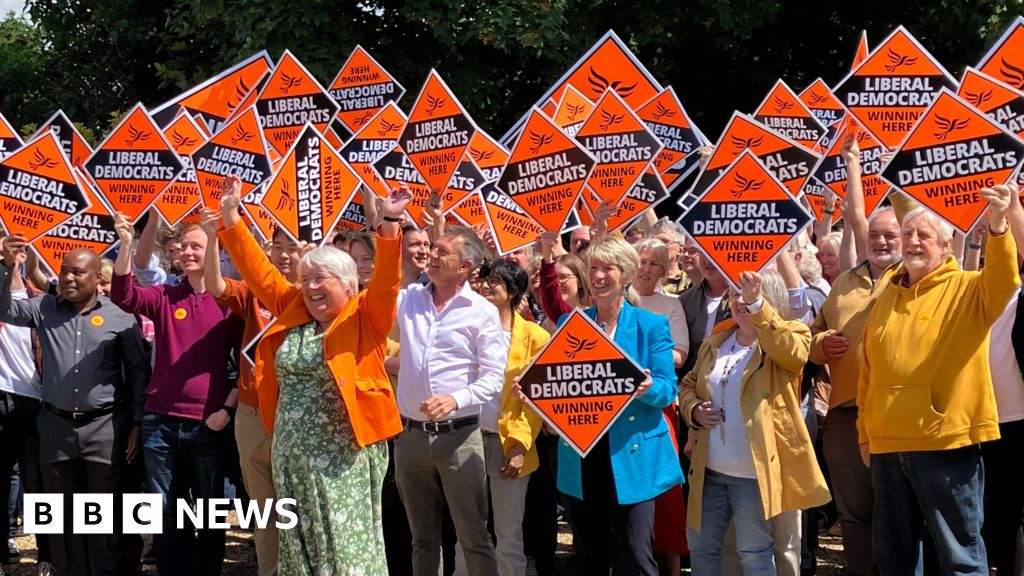 Davey claims Cambridgeshire voters are shifting their support to the Liberal Democrats