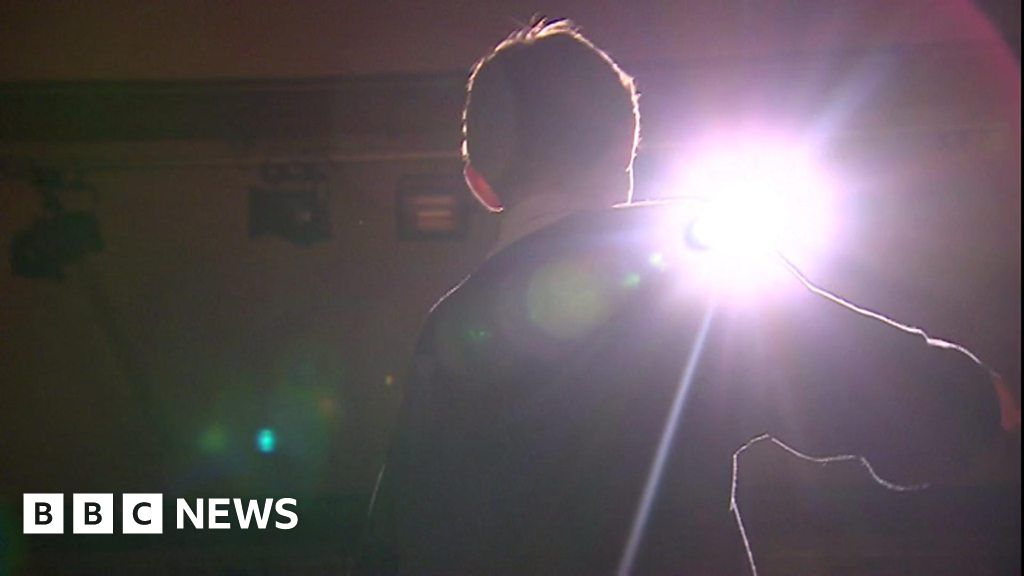 Deaf Teenager S Home Video Wins Theatre School Competition Bbc News