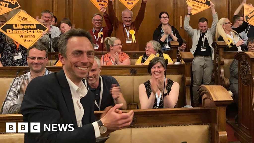 Hull Local Election Results 2022 Lib Dems Celebrate Council Comeback Bbc News 7641