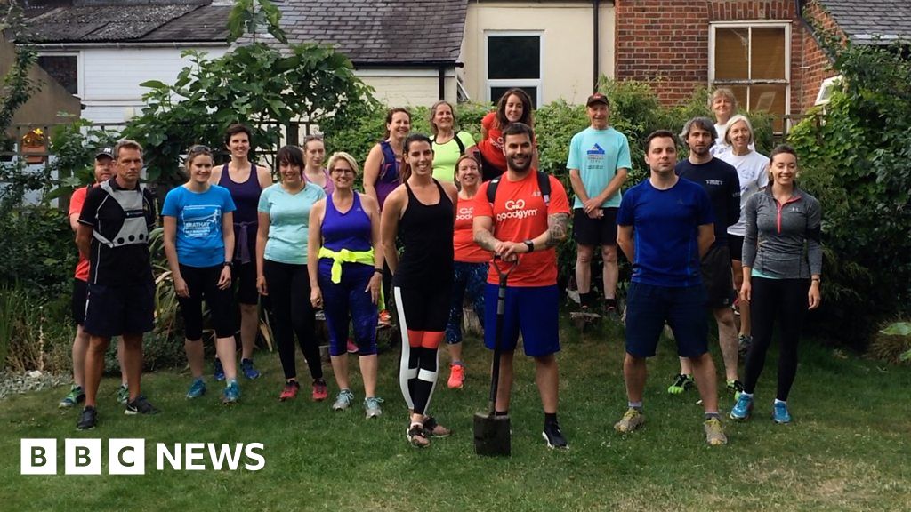 Norwich running club mixes exercise and community jobs BBC News