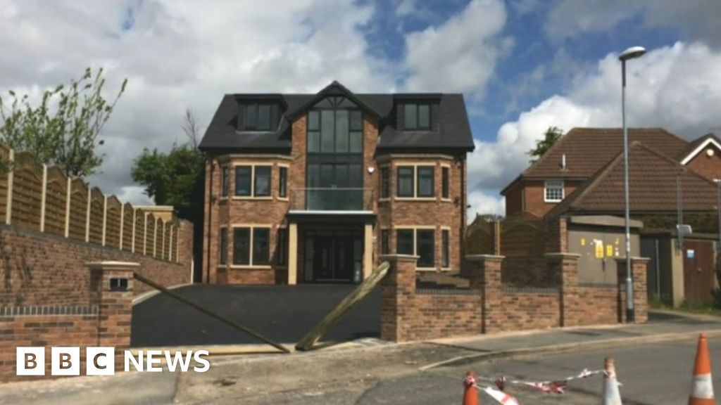Stoke-on-Trent house '30in too tall' risks demolition