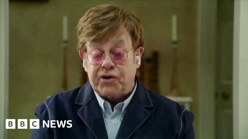 Elton John lauds ‘American genius’ in fight against Aids