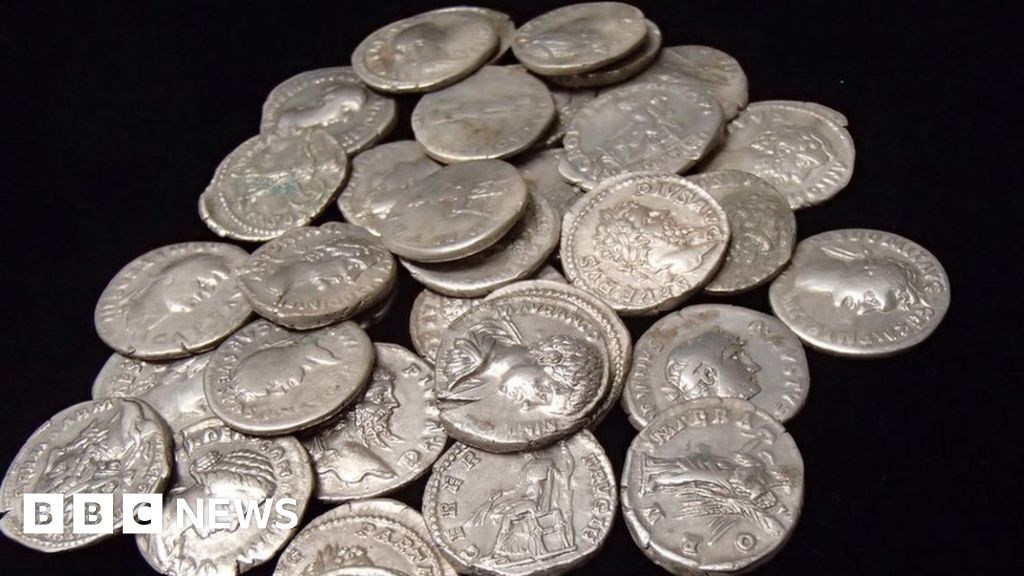Roman coins found near Overton declared treasure - BBC News