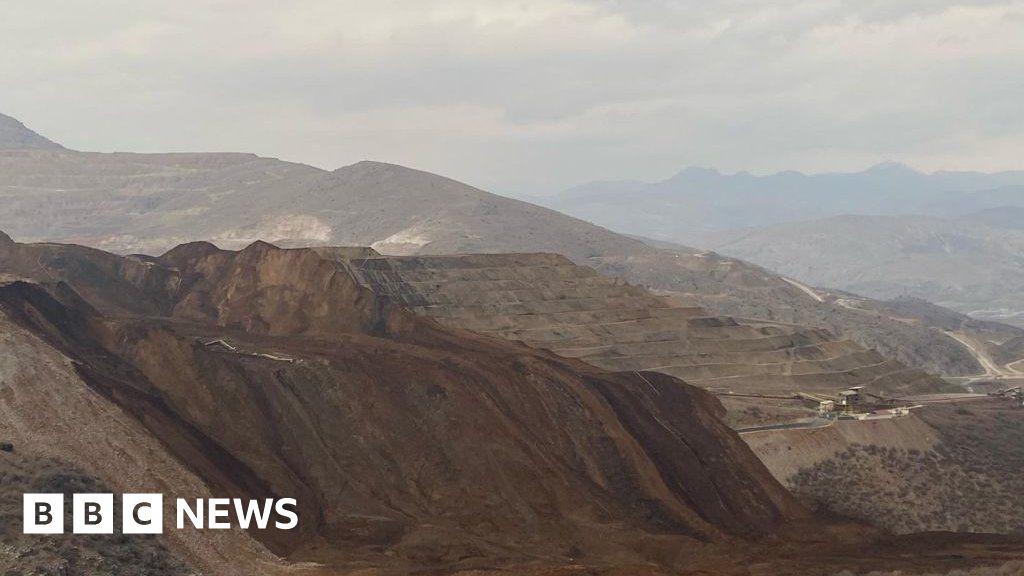 Turkey gold mine: Nine workers missing after landslide