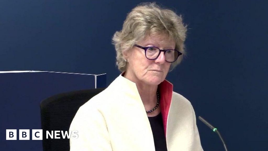 Prof Davies apologises to relatives of Covid victims