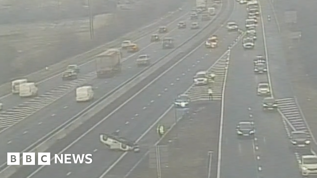 A1M crash: Overturned car causes delays near Doncaster 