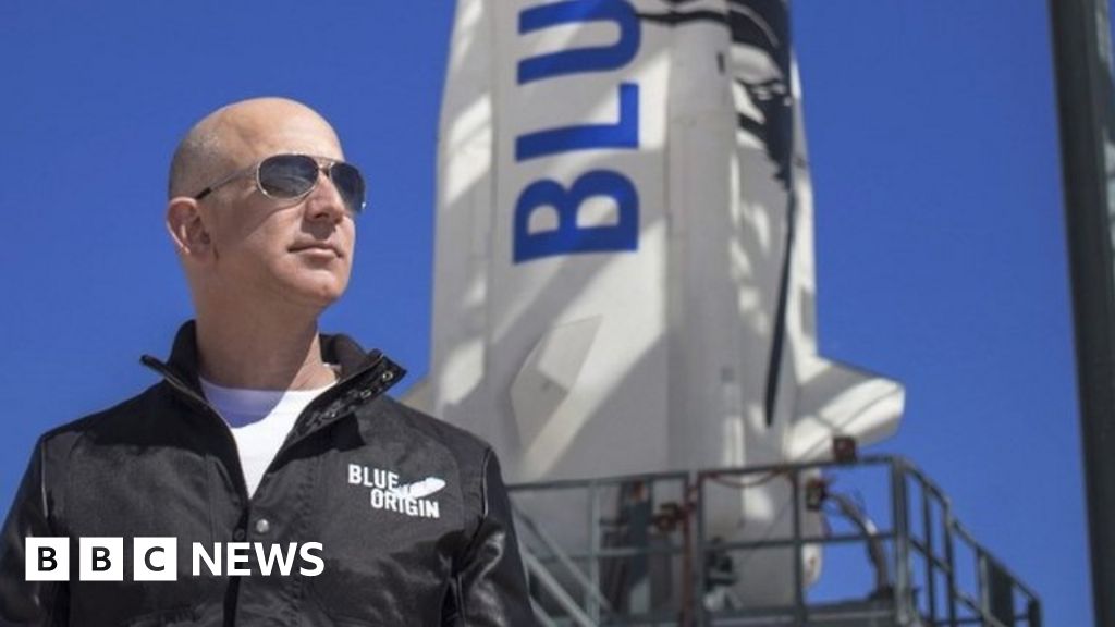 A mystery bidder has paid $28m (£20m) for a seat on Amazon founder Jeff Bezos's first crewed spaceflight by the billionaire's Blue Origin c