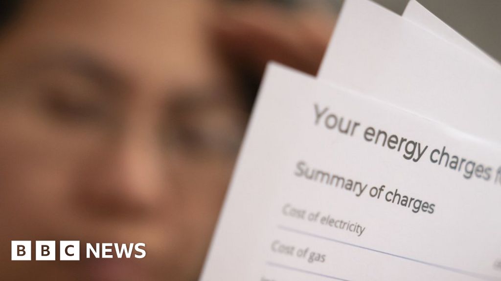 Tory leadership: Rivals trade blows over energy bills help