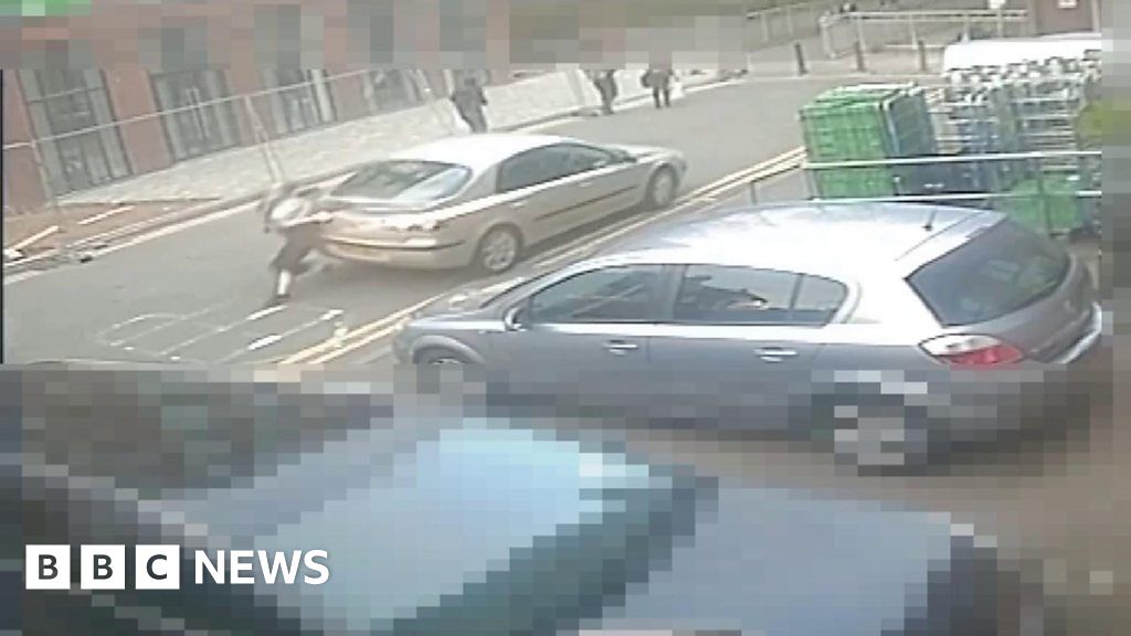 Reversing car hitting pedestrian in Leicester caught on CCTV