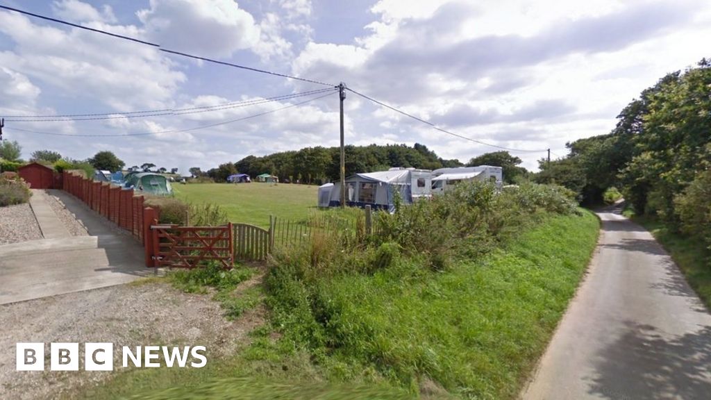 North Norfolk District Council forces Northrepps glamping pods removal 