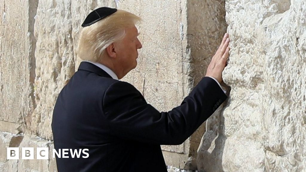 Jerusalem: Israel plans 'Trump station' near Western Wall