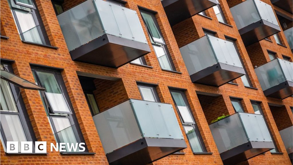 Home buyers 'move faster in Scotland but slower in London'