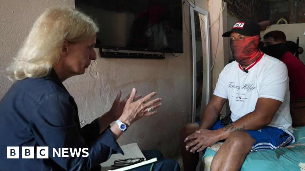 Confronting gang members at the heart of Ecuador's drug battle