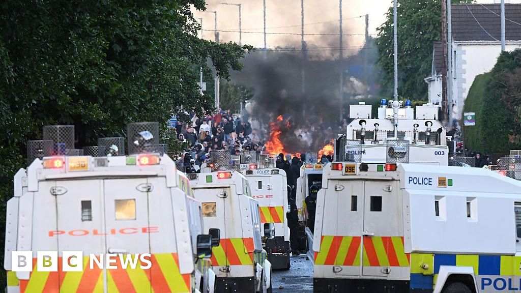 PSNI to get £4m in emergency funding after violent disorder