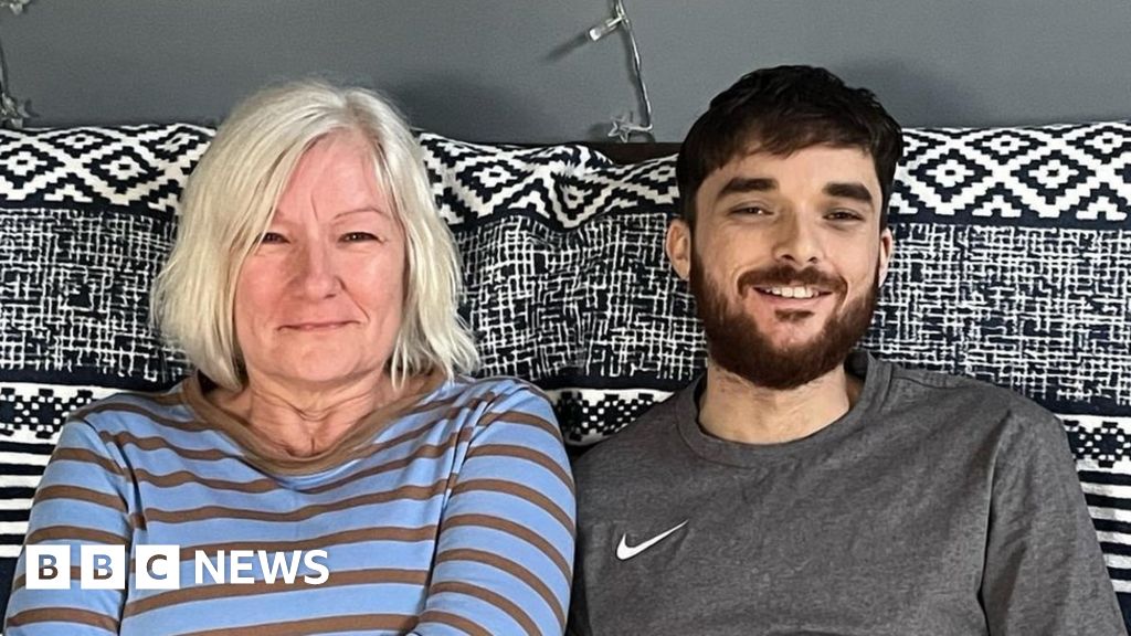 Swindon man gifted his mother's liver after transplant