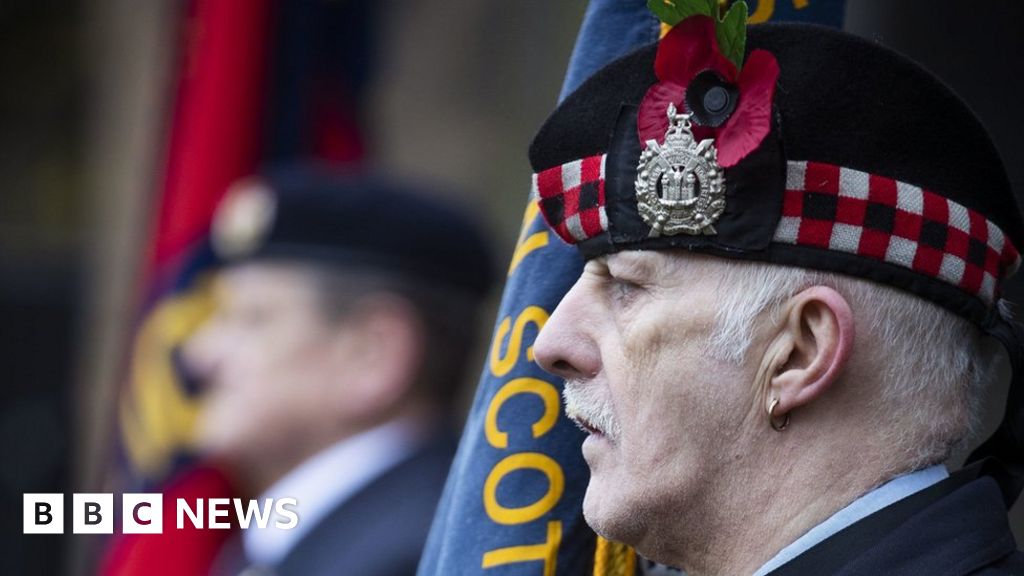 Armistice Day Nation Falls Silent In Remembrance For 101st Time Bbc News