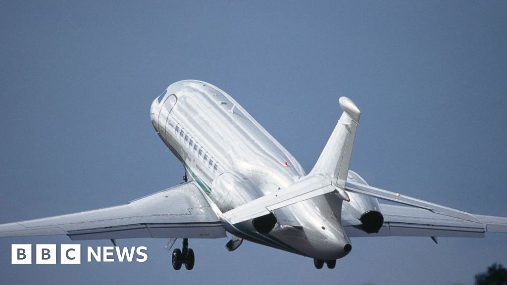 Private jet linked to oligarch impounded in UK
