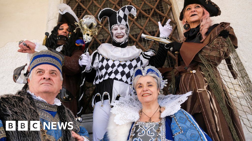 Venice Carnival returns after two year absence