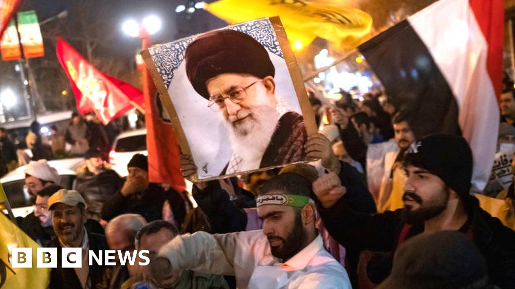Иран нанесе удари срещу цели в три съюзнически държави