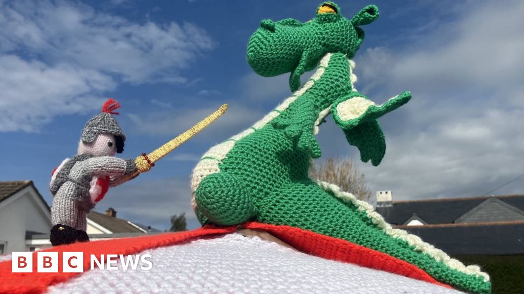 St George and the dragon come to Carnon Downs 