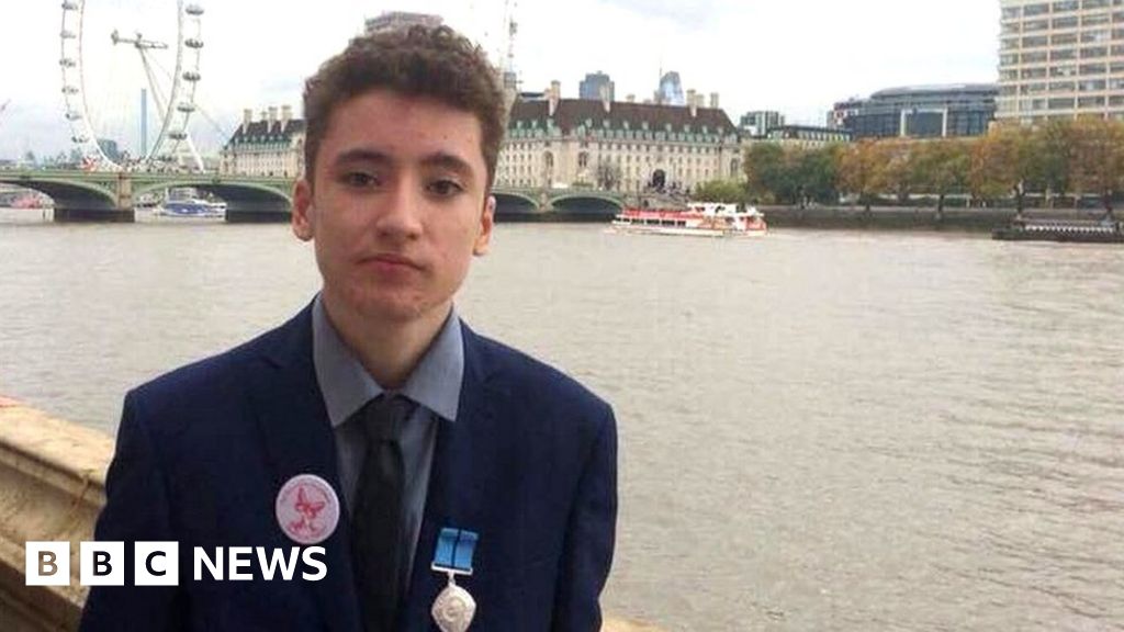 Bugün öğrendim ki: 2020'de bir genç oğlan...