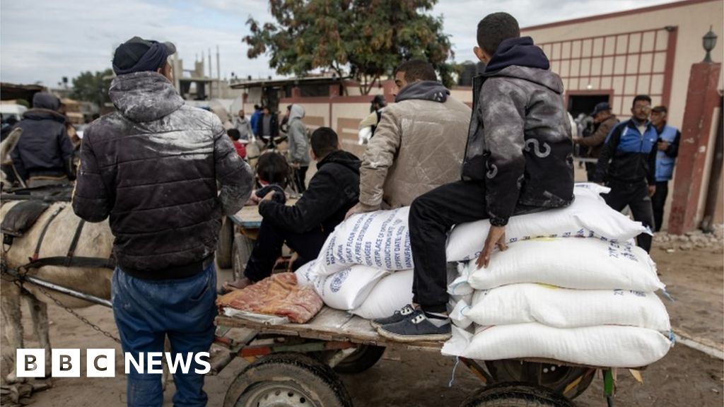 UNRWA: Die Hilfsorganisation für Gaza sagt, sie sei „äußerst verzweifelt“, nachdem die Finanzierung eingestellt wurde