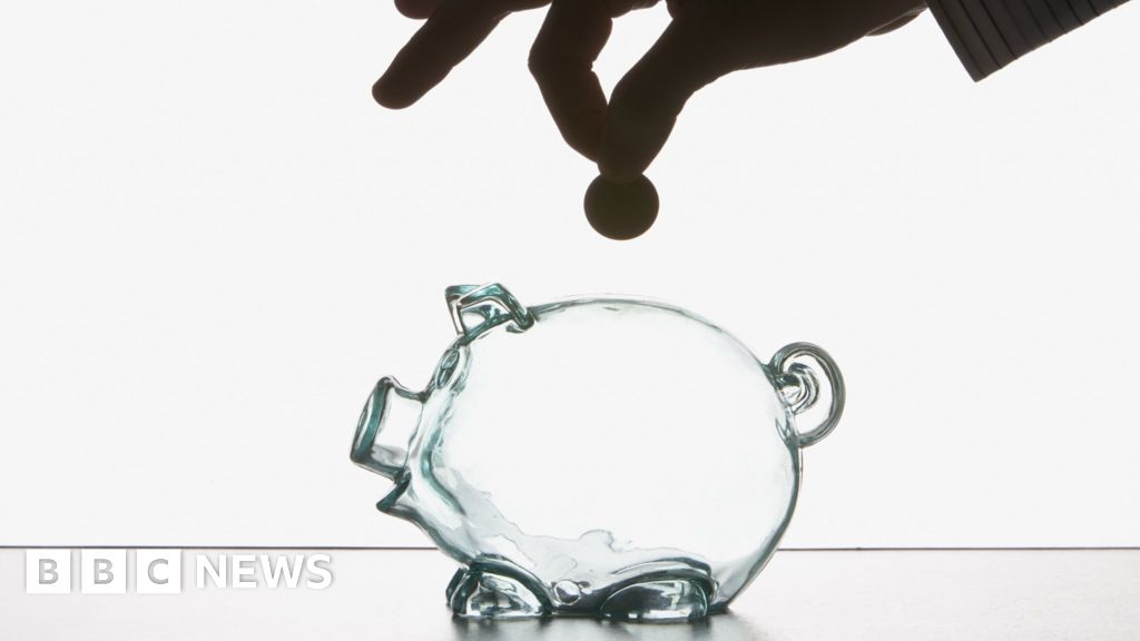 Savings Rates Hit New Low, Says Bank Of England - BBC News