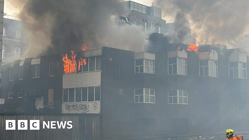 Newcastle Central Motorway closure remains weeks on from fire