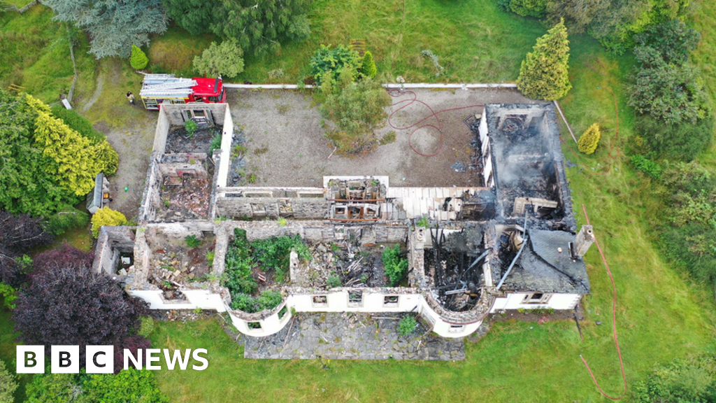 Boleskine House New Fire Rips Through Aleister Crowley S Former