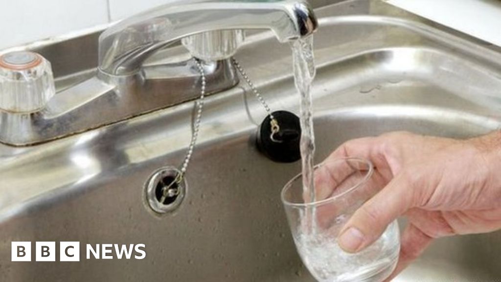 Edinburgh water supply hit by valve problem BBC News