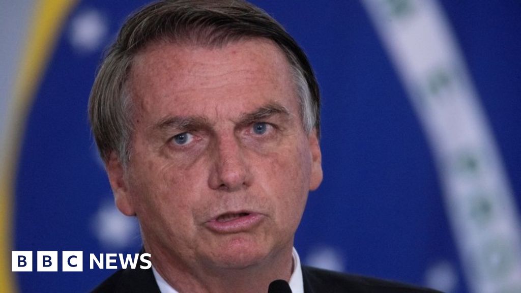 Bolsonaro: Brazilian Supreme Court opens investigation into vaccine comments