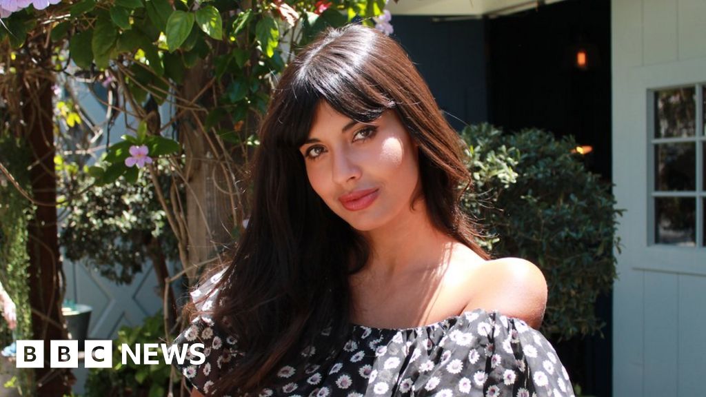 Jameela Jamil Was Told She Was Too Ethnic To Make It In The Us Bbc News
