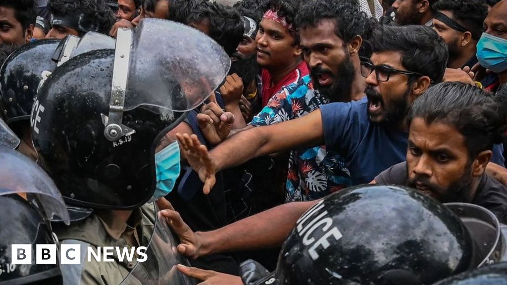 Sri Lanka warns it will default on its foreign debt amid crisis