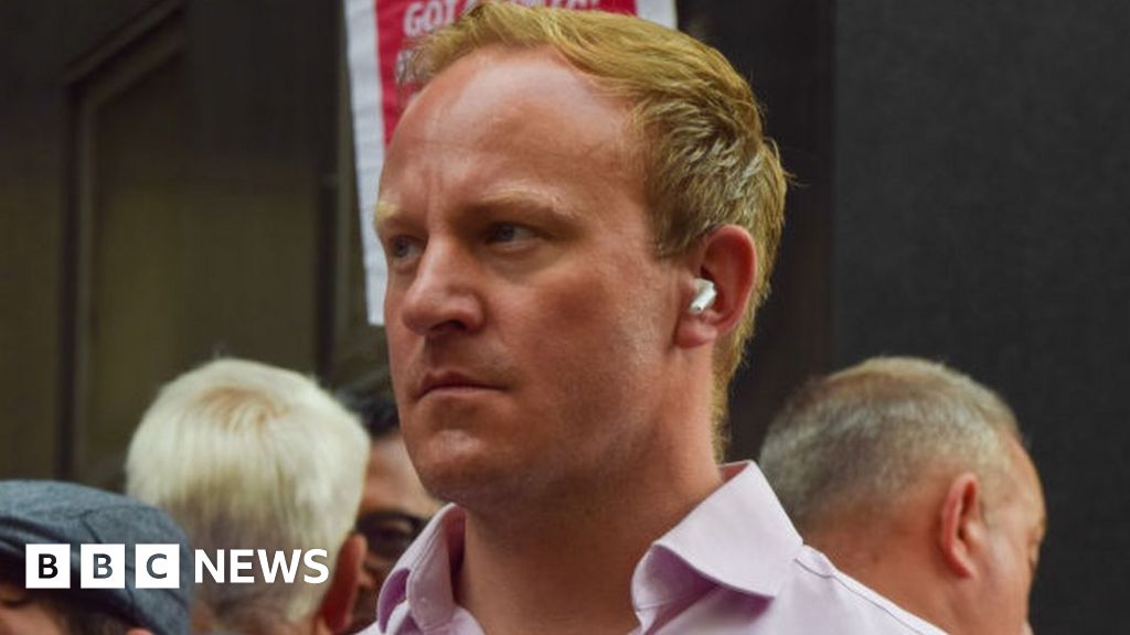 Sam Tarry: Former shadow minister ousted in deselection vote