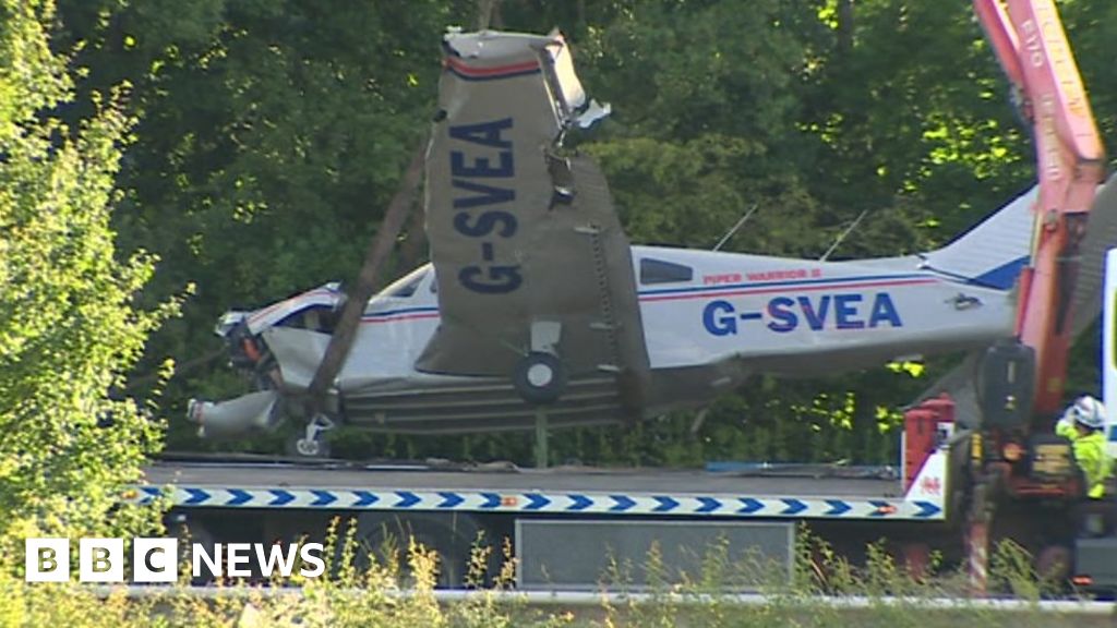 Plane hit trees before crashing on A40 near Abergavenny BBC News