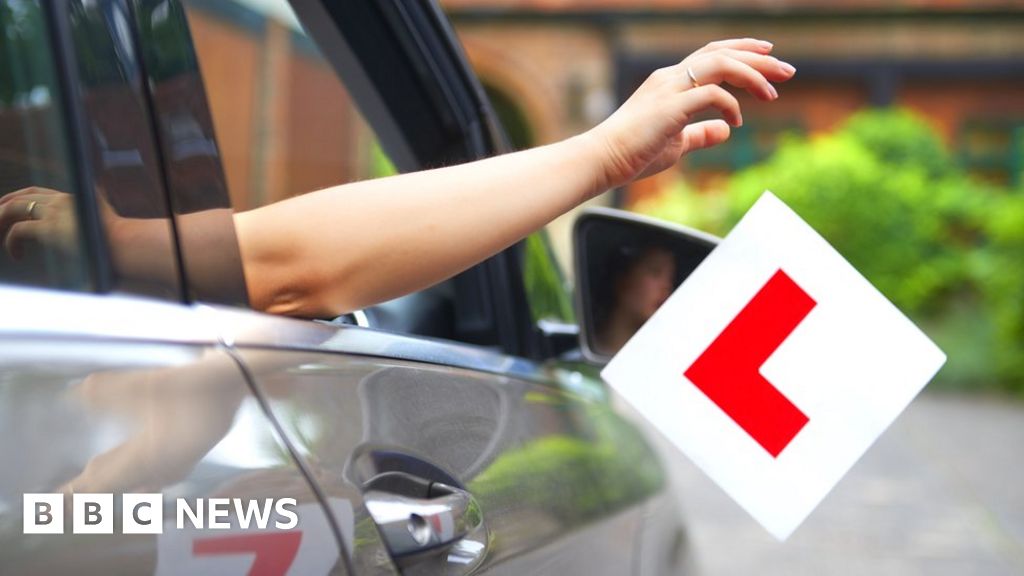 Young drivers risk fraud to save on costs
