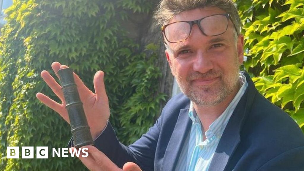 Charles Hanson: Auctioneer charged with assault after domestic incident