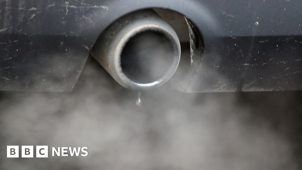 London nitrogen dioxide levels fall to legal limit