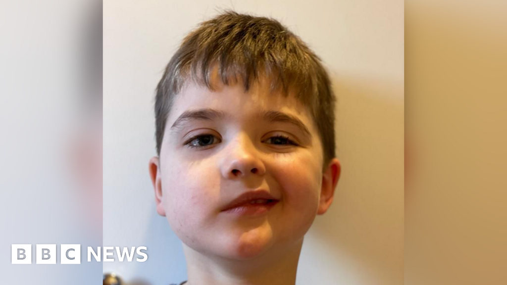 Justin Bieber: Boy with Ramsay Hunt syndrome thanks star