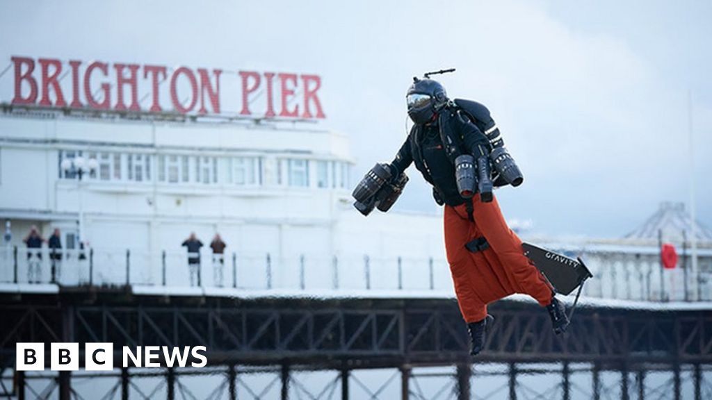 Jet suit inventor breaks speed record off Brighton beach