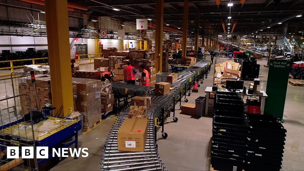 Amazon warehouse one of Europe's 'most high-tech buildings' thumbnail