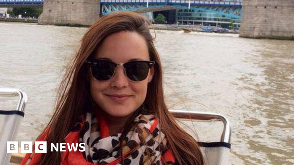 Hannah Warren: Woman died at docks after failings by Met Police – BBC