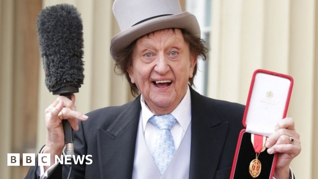 Ken Dodd: Liverpool comedian 'tickled' by knighthood