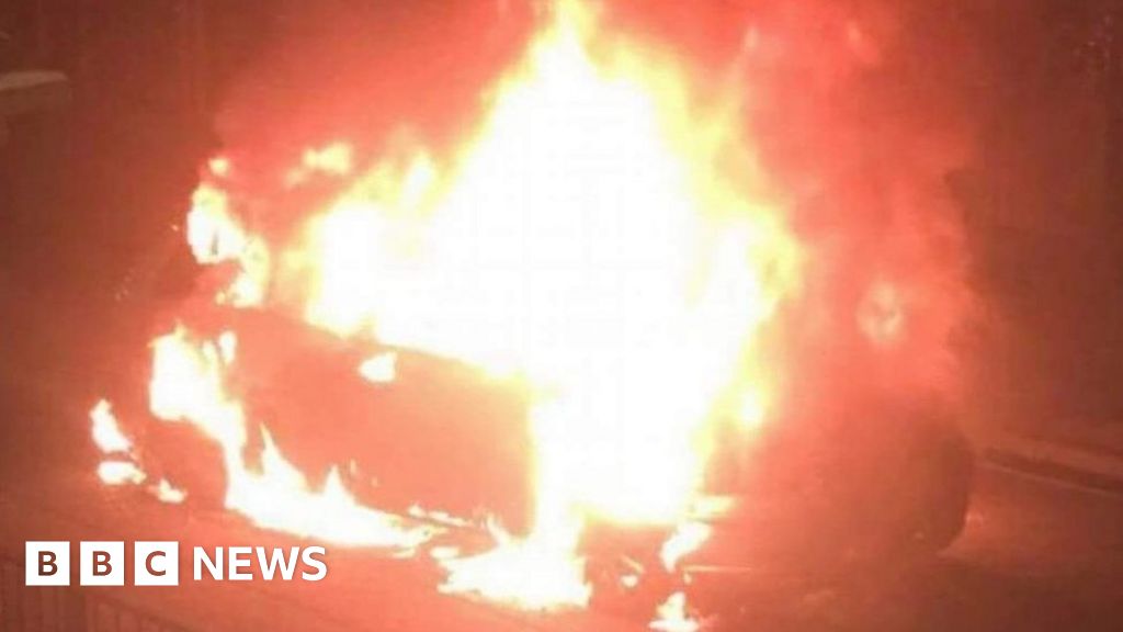 Car Bursts Into Flames After M1 Police Chase