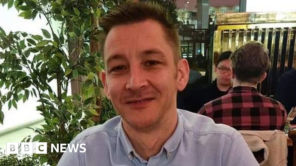 索爾福德家中發現屍體,男子被指控犯有謀殺罪