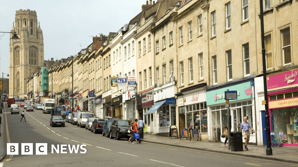 Rising cases leave Bristol in 'challenging area'